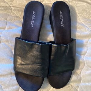 Aerosoles Black Sandal.  Size 9 1/2.